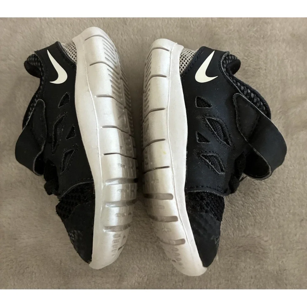 Nike Sneakers Kids 4C Black Free 5.0 Baby Toddler Tennis Shoes Hook & Loop